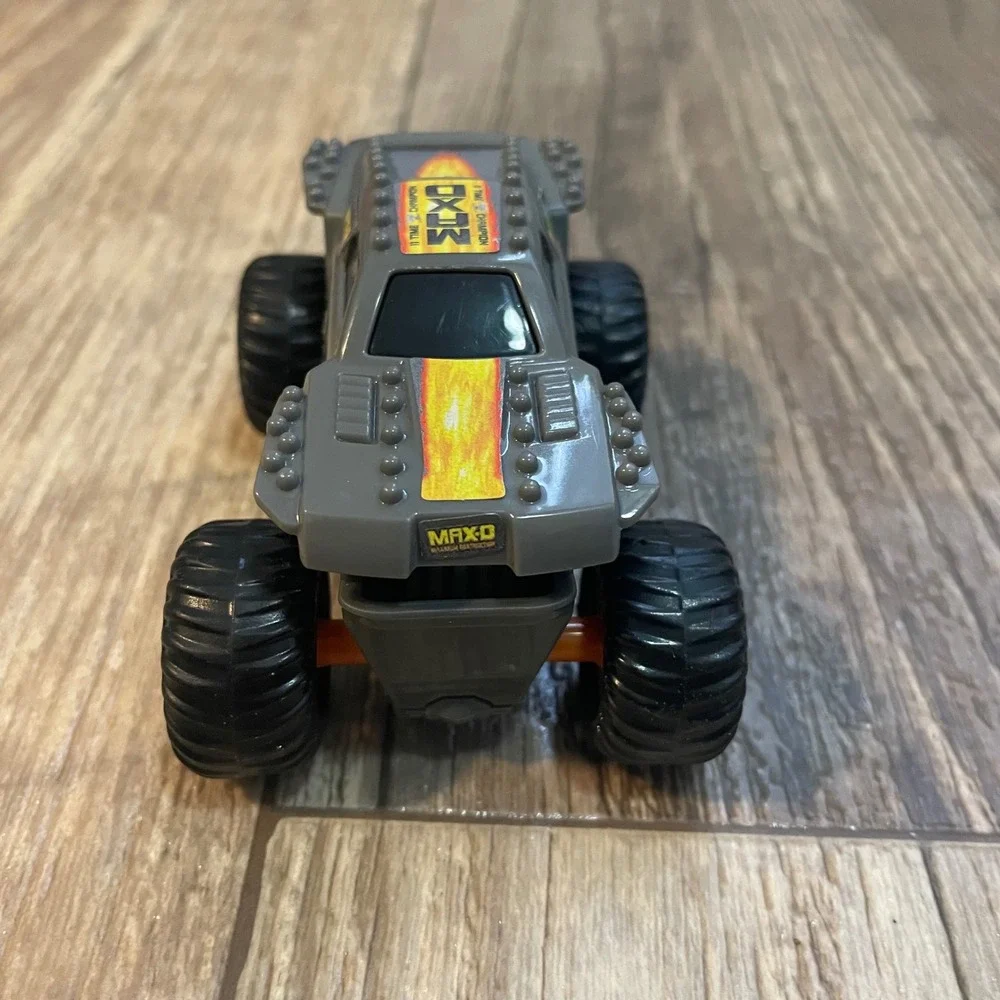 Monster Jam Max-D Maximum‎ Destruction Grey Monster Truck 2015 McDonalds Toy
